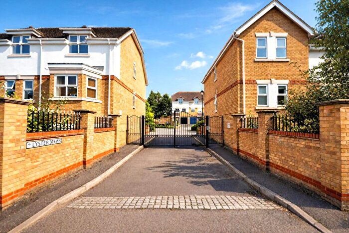2 Bedroom Apartment For Sale In Lyster Mews, Cobham, Surrey, Surrey, KT11