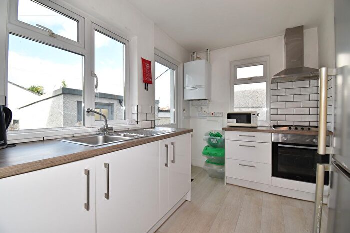 4 Bedroom Semi-Detached House To Rent In Killigrew Place, Falmouth, TR11