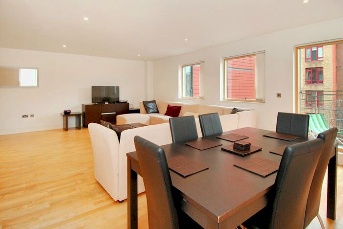 3 Bedroom Flat To Rent In Cavendish House, Monck Street, Westminster, London, SW1P