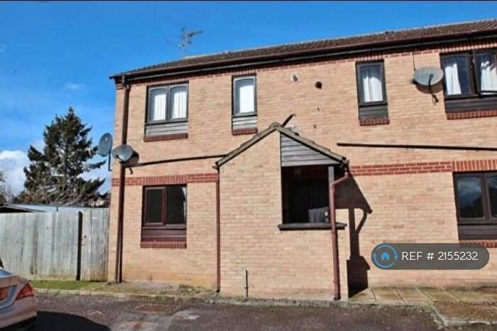 1 Bedroom Flat To Rent In Burwell Court, Witney, OX28