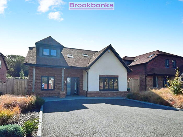 4 Bedroom Detached House To Rent In London Road, Addington, West Malling, ME19