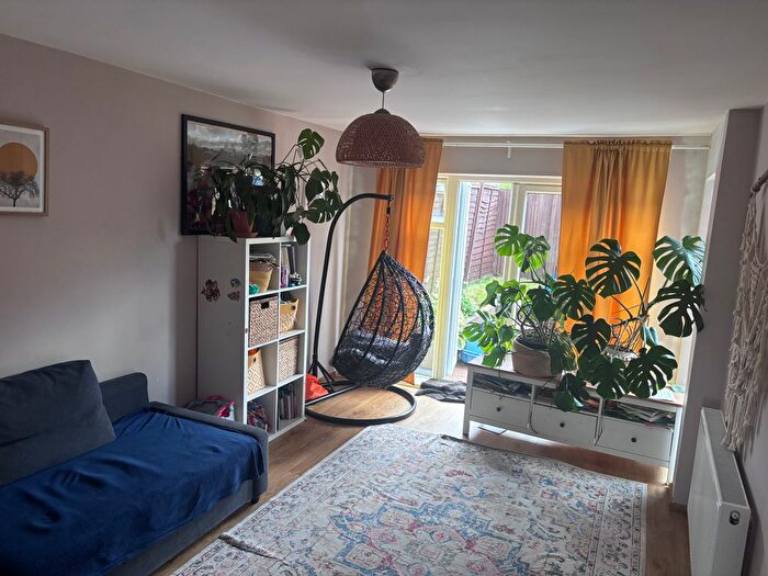3 Bedroom Terraced House To Rent In Fordwich Close, Orpington, BR6