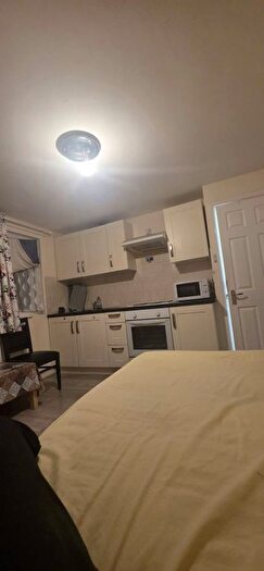 1 Bedroom Studio To Rent In Dagenham, RM8