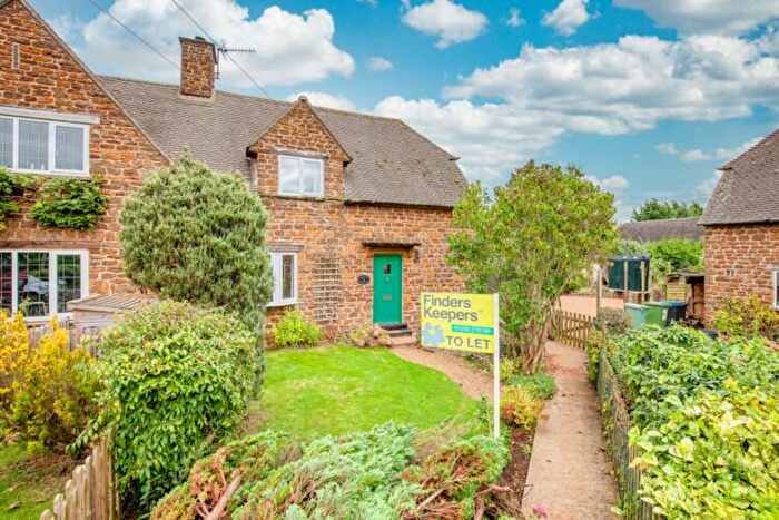 2 Bedroom Cottage To Rent In Ratley, OX15