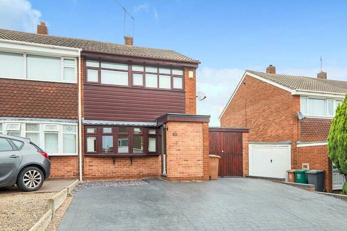 3 Bedroom Semi-Detached House To Rent In Westwood Park, Newhall, Swadlincote, Derbyshire, DE11