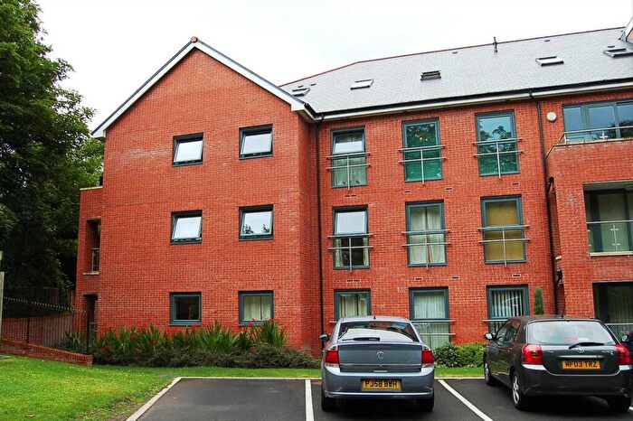 2 Bedroom Flat To Rent In Merryfield Grange, Bolton, BL1