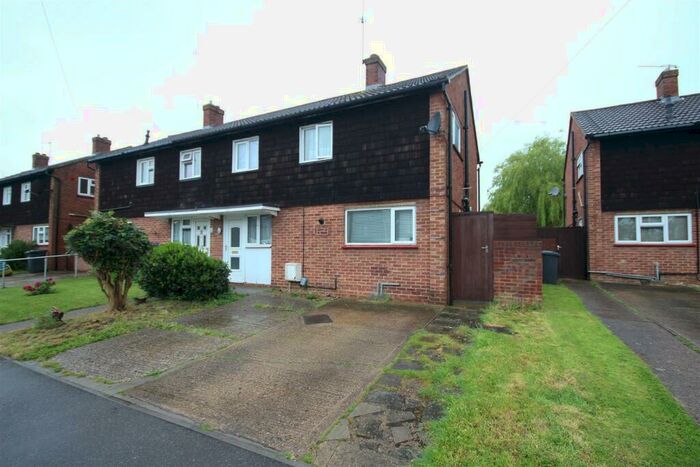 3 Bedroom House To Rent In Homestall, Guildford, GU2