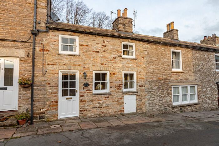 1 Bedroom Cottage For Sale In Shawl Terrace, Leyburn, DL8