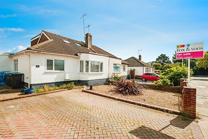 4 Bedroom Semi-Detached Bungalow For Sale In Southways Avenue, Worthing, BN14