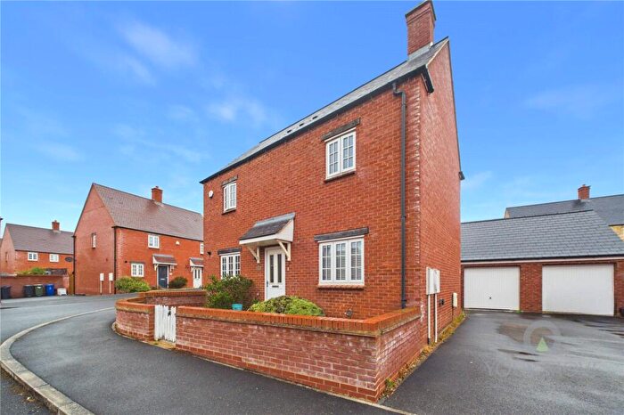 3 Bedroom Detached House For Sale In Setters Way, Roade, Northampton, Northamptonshire, NN7