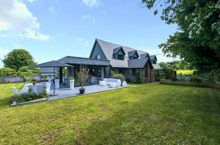 4 Bedroom Detached House For Sale In Ashgrove Avenue, Abbots Leigh, Bristol, BS8