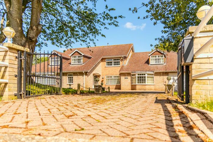 5 Bedroom Detached House For Sale In Church Lane, Wyberton, Boston, Lincolnshire, PE21