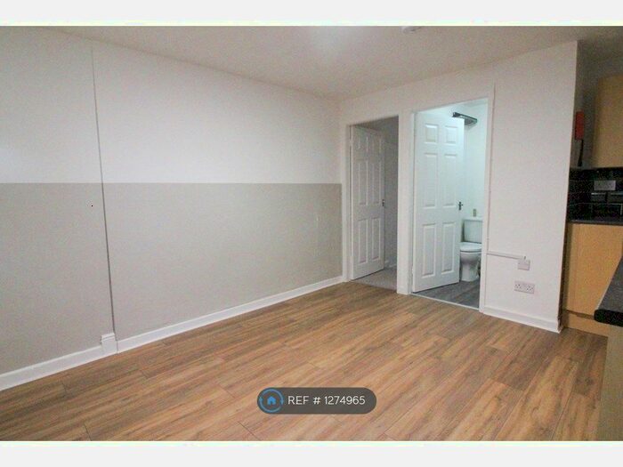 1 Bedroom Flat To Rent In Kemble Street, Prescot, L34