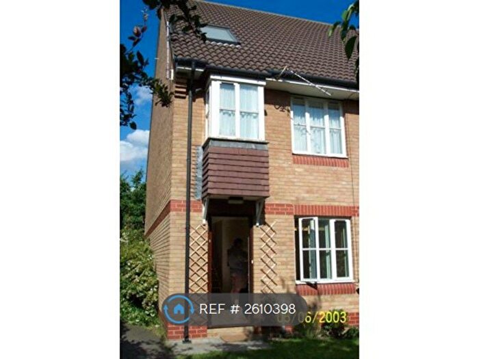 1 Bedroom Flat To Rent In Bunning Way, London, N7