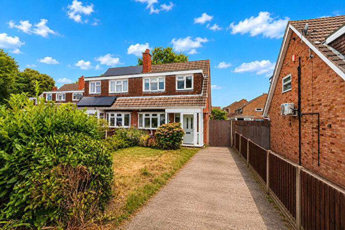 3 Bedroom Semi-Detached House For Sale In Castlehall, Tamworth, B77