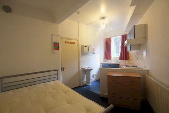 Studio To Rent In Greyhound Road, Tottenham, N17