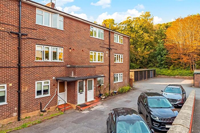 2 Bedroom Maisonette For Sale In Yateley Court, Hayes Lane, Kenley, CR8