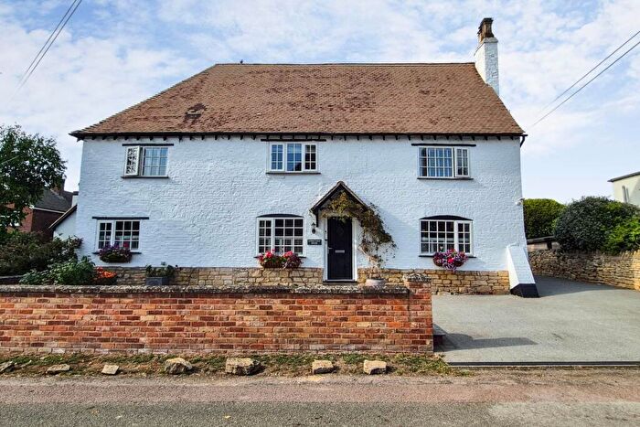 5 Bedroom Detached House For Sale In Aston On Carrant, Tewkesbury, Gloucestershire, GL20