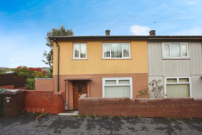 3 Bedroom Semi-Detached House For Sale In New Street, Caerphilly, CF83