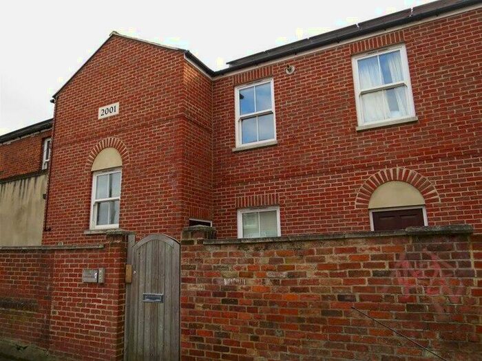 3 Bedroom Flat To Rent In Cowley Road, Oxford, Oxford, OX4