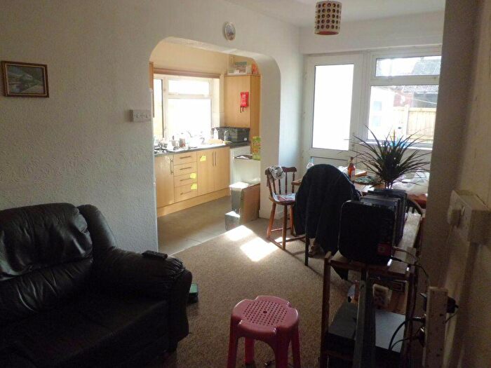 6 Bedroom House To Rent In / Dawlish Road, B29