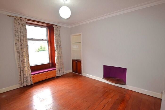 1 Bedroom Flat To Rent In Prince Regent Street, Leith, Edinburgh, EH6