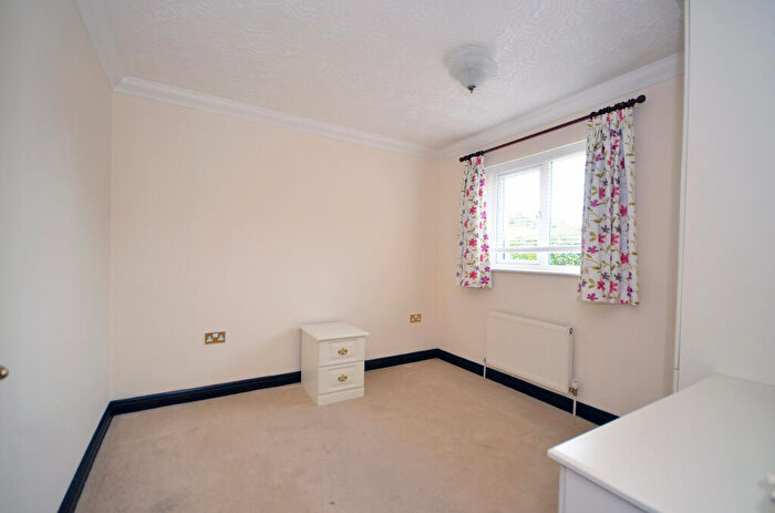 3 Bedroom Detached Bungalow For Sale In East Langham Road, Raunds, NN9