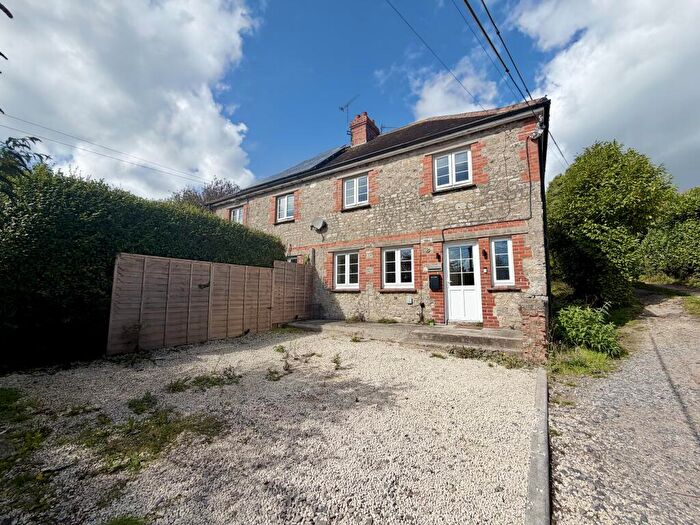 3 Bedroom House To Rent In Sand Street, Longbridge Deverill, Warminster, BA12