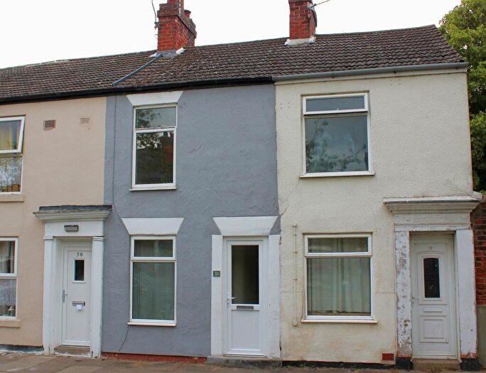 2 Bedroom Terraced House For Sale In Albert Street, Brigg, DN20