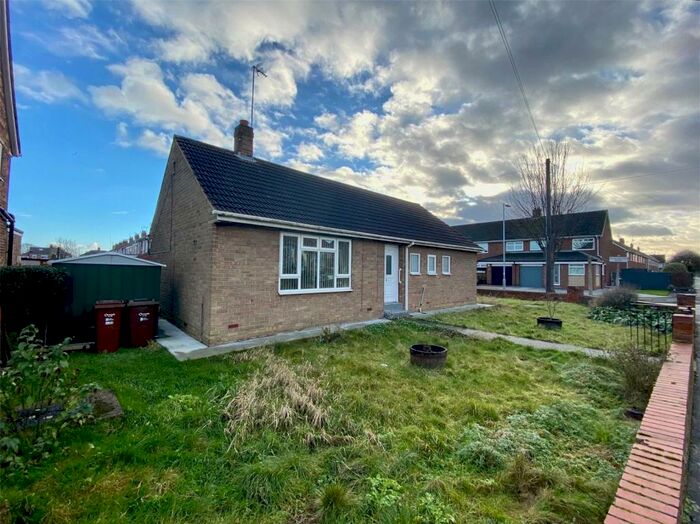2 Bedroom Bungalow To Rent In Lambwath Road, Hull, East Yorkshire, HU8