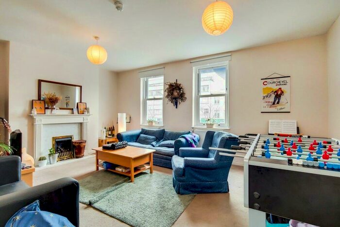 4 Bedroom Flat To Rent In Walworth Road, London, SE17