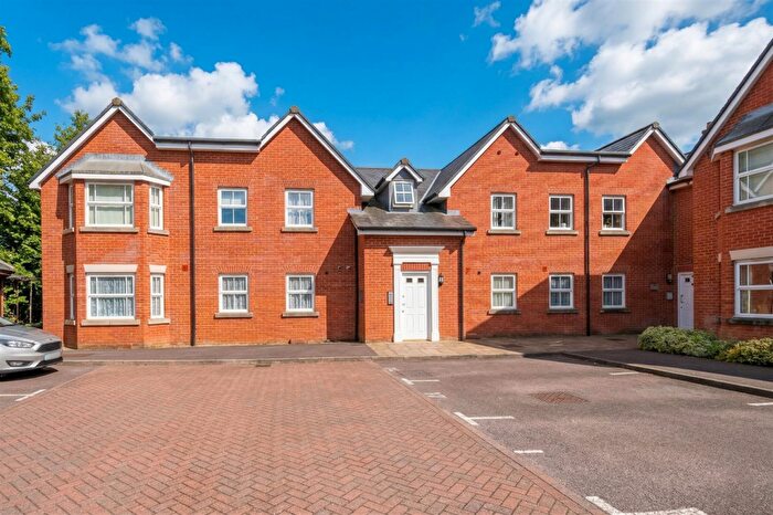 2 Bedroom Flat To Rent In Spire View, Salisbury, SP2