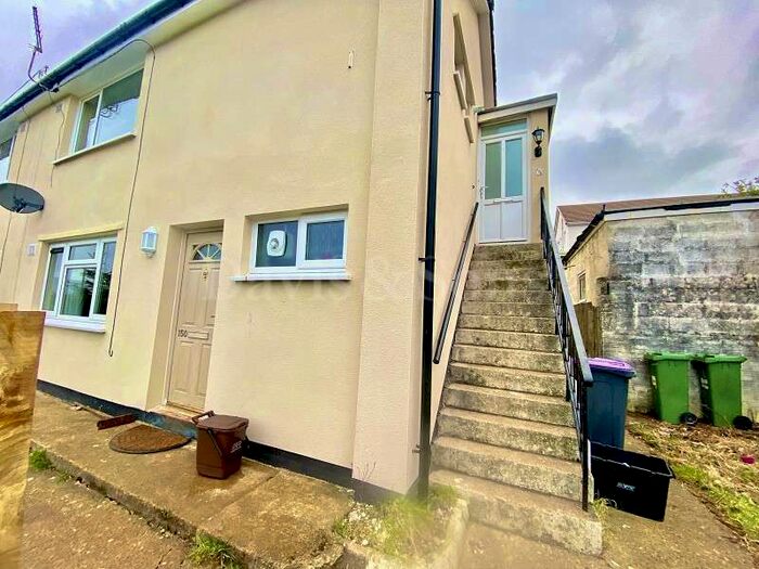 1 Bedroom Flat To Rent In Newman Road, Trevethin, Pontypool, Monmouthshire. NP4
