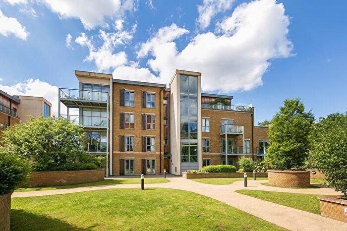 1 Bedroom Property To Rent In Blagrove Road, Teddington, TW11