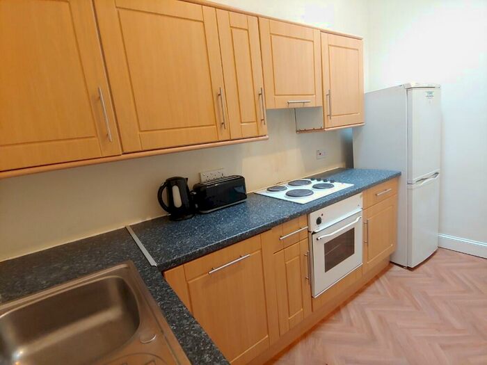 4 Bedroom Flat To Rent In Haymarket Terrace, West End, Edinburgh, EH12