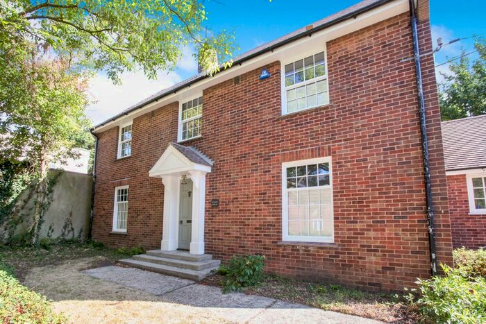 4 Bedroom Detached House To Rent In The Centre, Amesbury, Salisbury, SP4