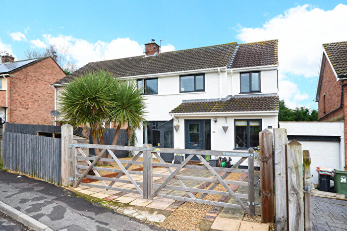 4 Bedroom Semi-Detached House For Sale In Mill Close, Portbury, Bristol, Somerset, BS20