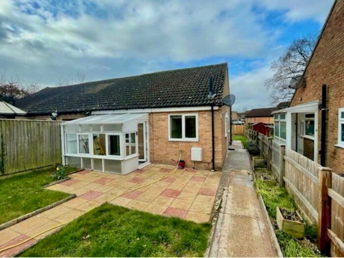 2 Bedroom Bungalow To Rent In Forest Road, Frome, BA11