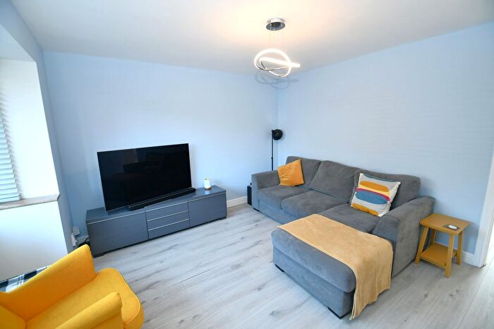 3 Bedroom Terraced House For Sale In Brentwood, Salford, M6