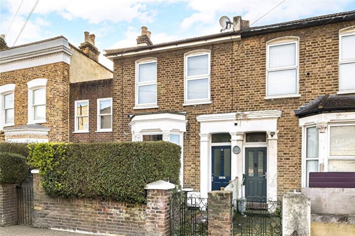 2 Bedroom Flat For Sale In Arabin Road, Brockley, London, SE4