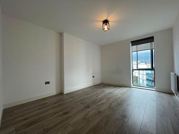1 Bedroom Flat To Rent In Joslin Avenue, London, NW9