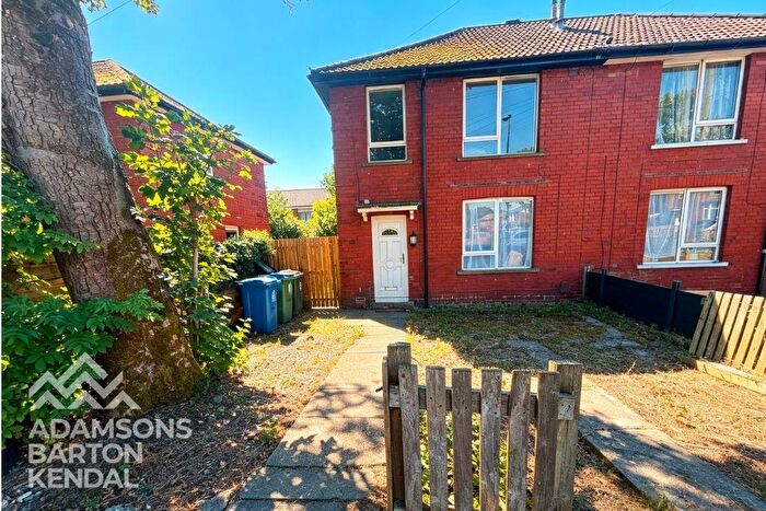 3 Bedroom Semi Detached House To Rent In Denholme Road, Queensway, Rochdale, OL11