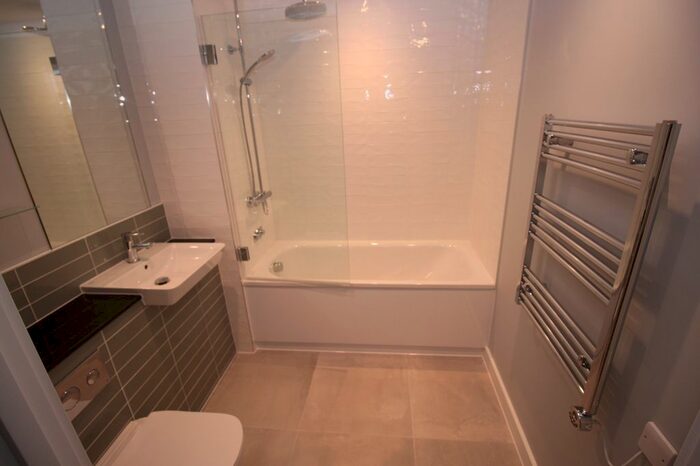 1 Bedroom Flat To Rent In Chevette Court Kimpton Road., Luton, Bedfordshire, LU2