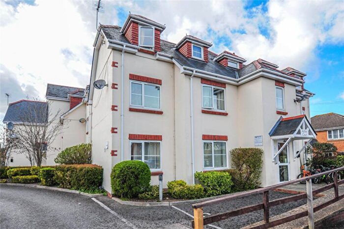 2 Bedroom Apartment For Sale In Ashley Road, Parkstone, Poole, Dorset, BH14
