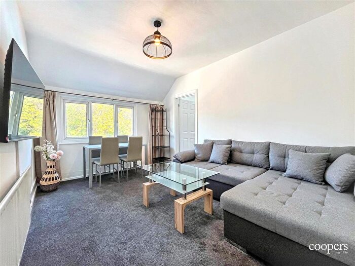 1 Bedroom Flat To Rent In Swakeleys Road, Ickenham, UB10