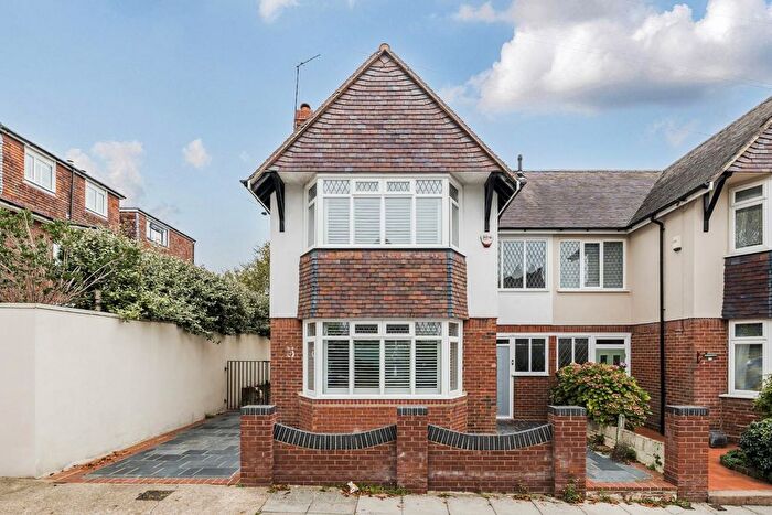 3 Bedroom Semi-Detached House To Rent In Woolner Avenue, Portsmouth, PO6