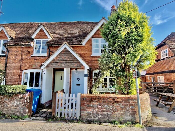 2 Bedroom Cottage To Rent In The Borough, Crondall, Farnham, GU10