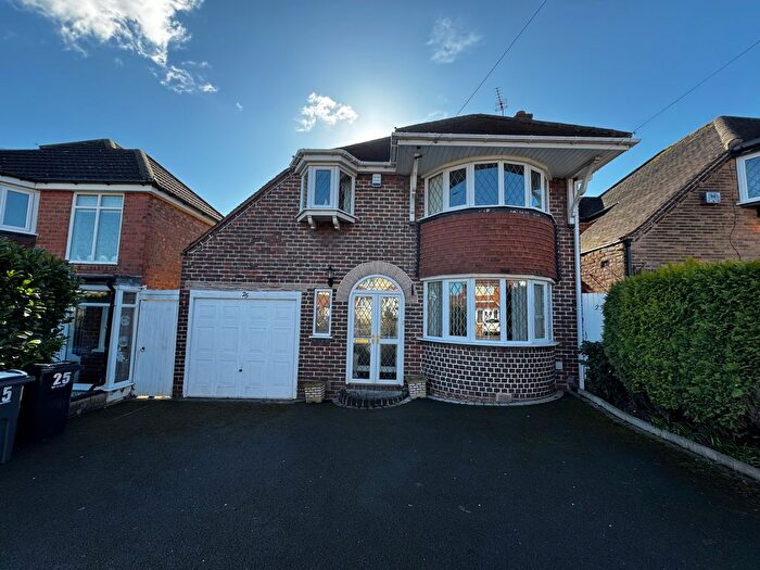 3 Bedroom Detached House For Sale In Ollerton Road, Birmingham, B26