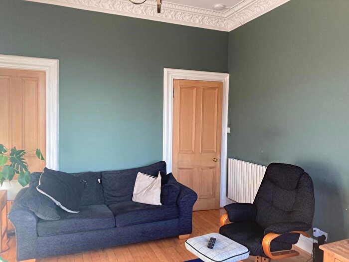 4 Bedroom House To Rent In Lily Terrace, Edinburgh, EH11
