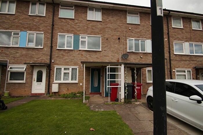2 Bedroom Maisonette To Rent In Conegar Court, SL1